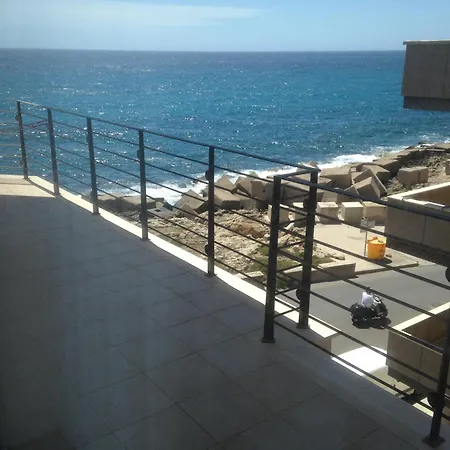 Couette-café Palace Vista Mare 3*