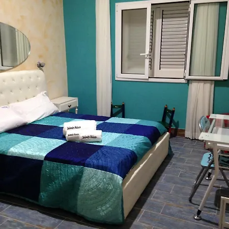 Couette-café Palace Vista Mare 3*