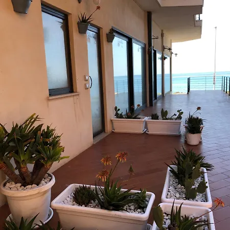 Palace Vista Mare Nocleg ze śniadaniem