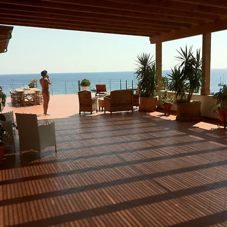 Palace Vista Mare Nocleg ze śniadaniem 3*