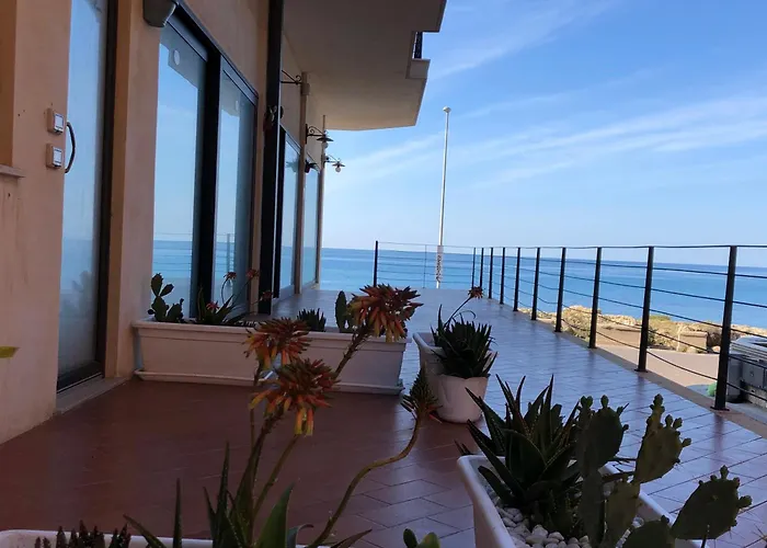 Palace Vista Mare Oda ve Kahvaltı 3*